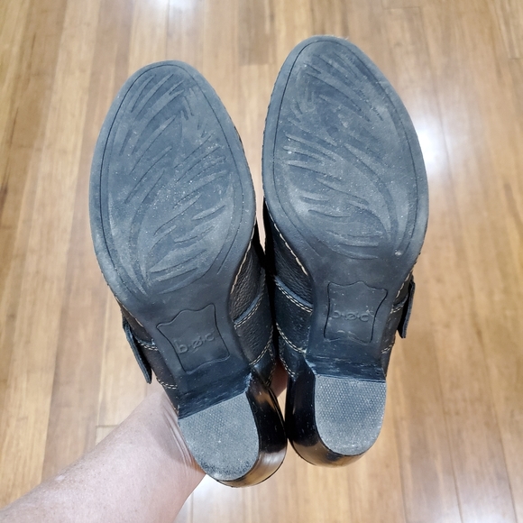 B.O.C Leather Clogs - Picture 6 of 8